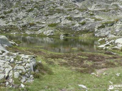 Montaña Palentina.Fuentes Carrionas; equipamiento para viajar a pie vacaciones senderismo españa cam